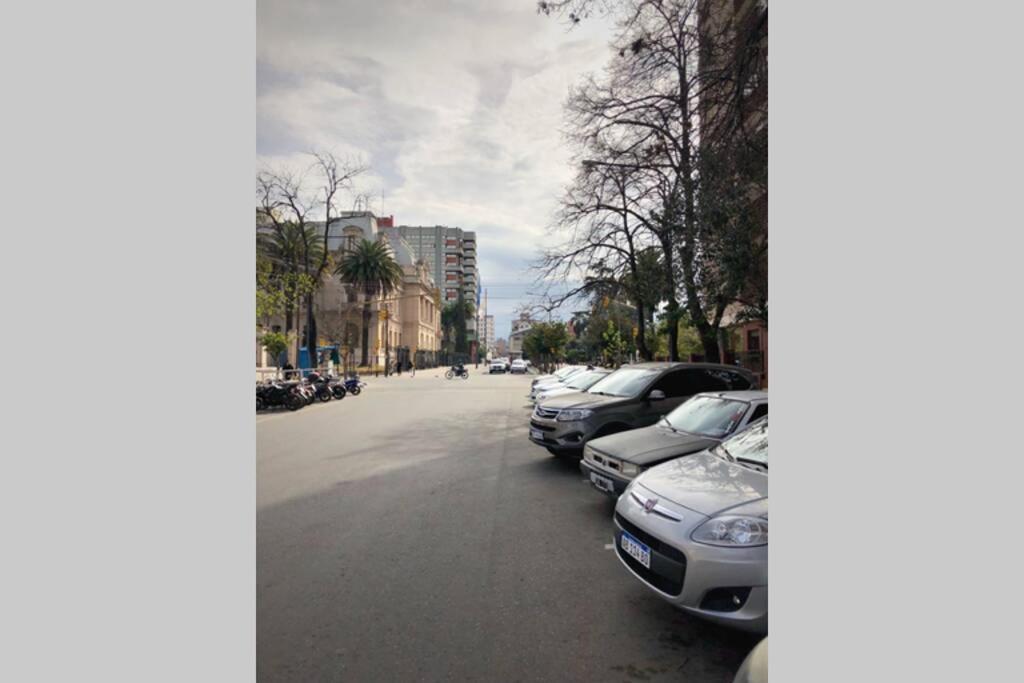 Апартаменти Departamento Centrico A Metros De Plaza Belgrano Сан-Сальвадор-де-Жужуй Екстер'єр фото
